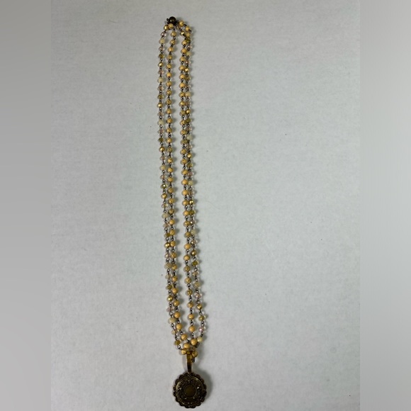 Melania Clara Necklace - Picture 6 of 9